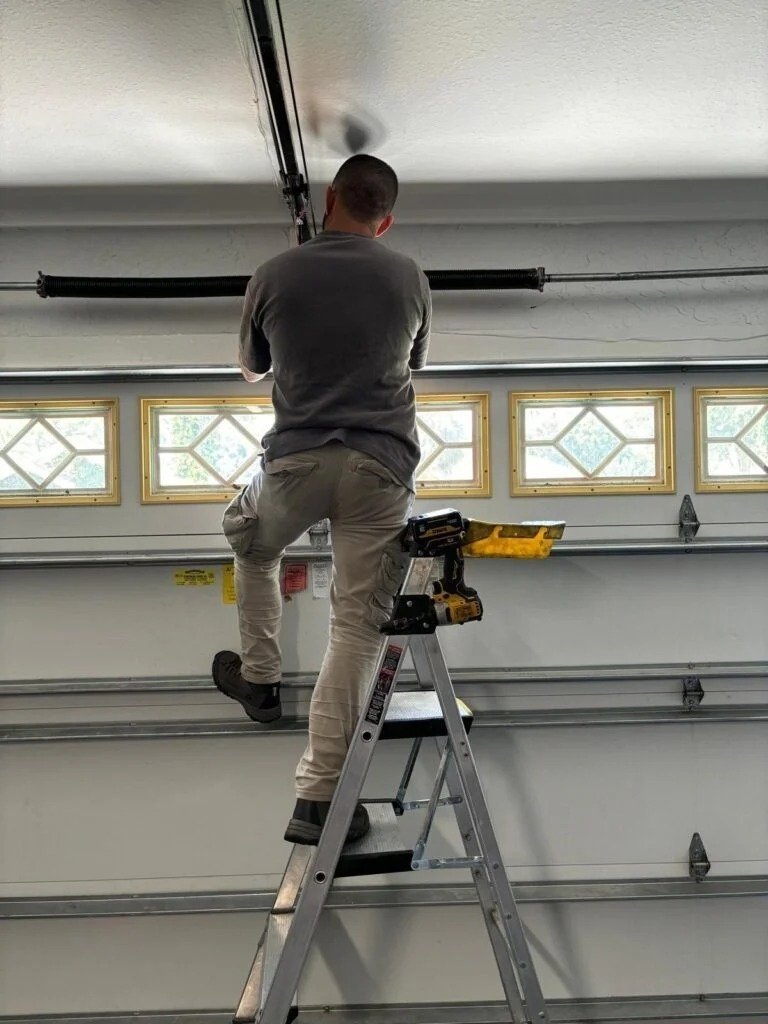 Garage door repair work, gallery photo 5